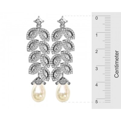 Aashika Pearl Earrings